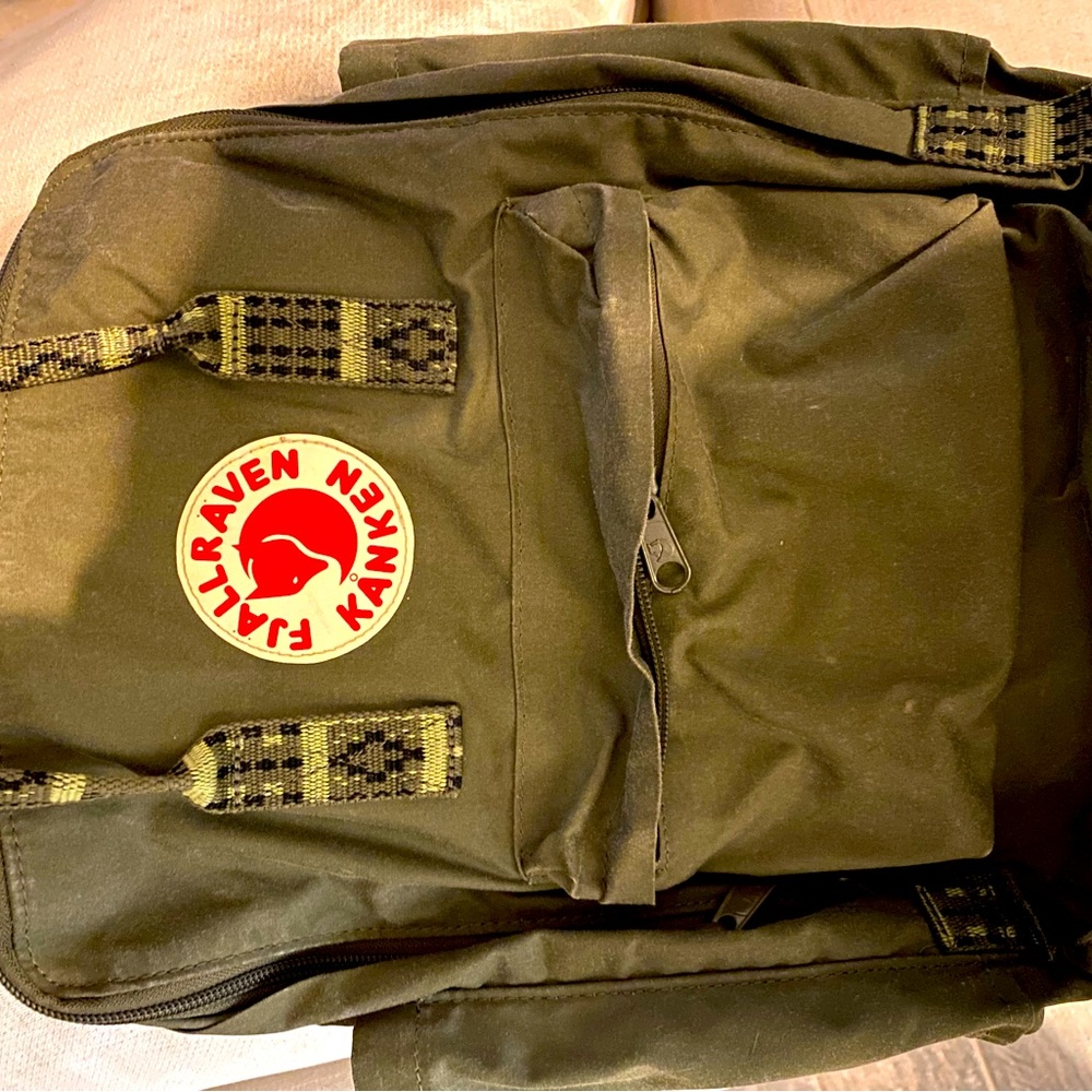 Fjallraven Kanken Military Green